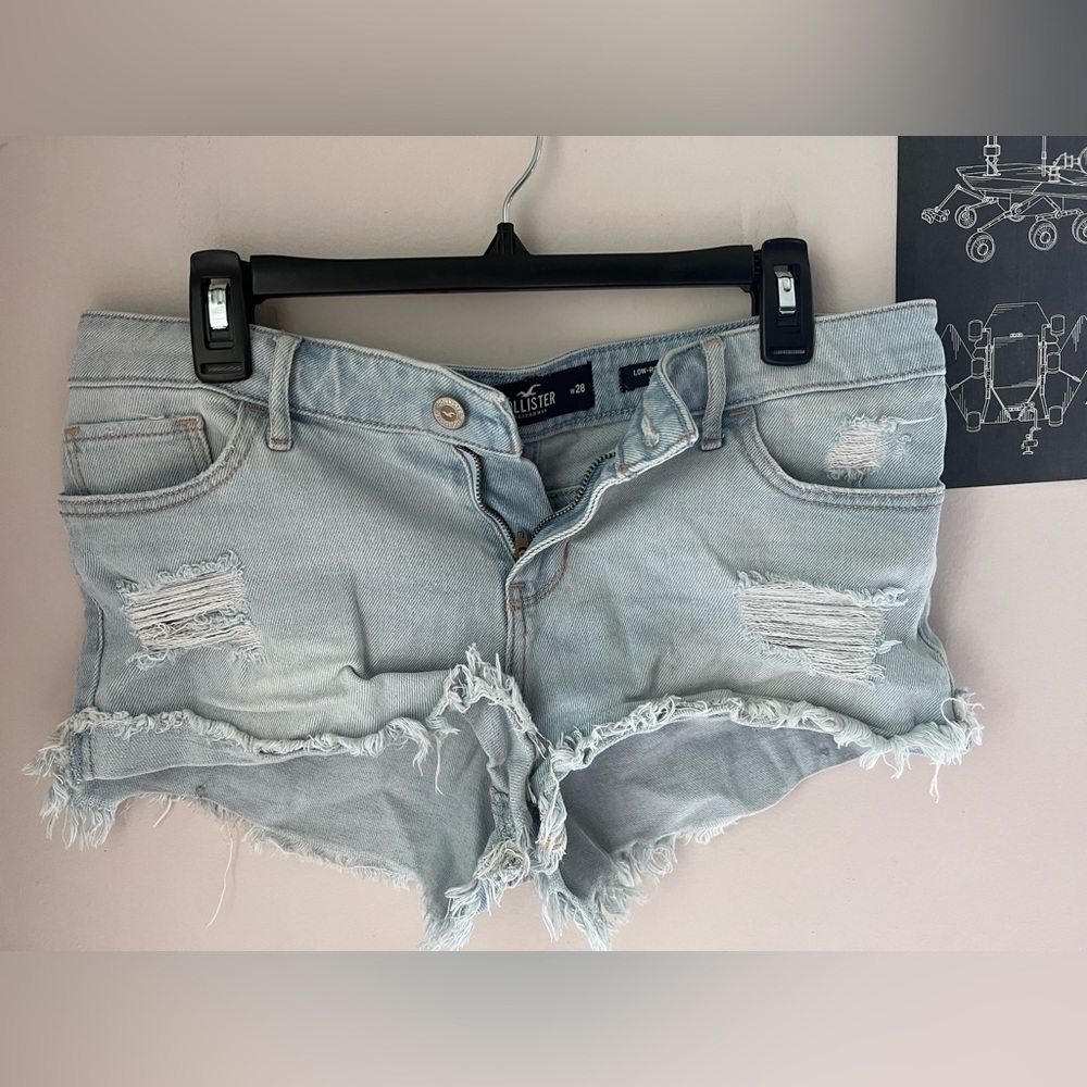 HOLLISTER blue jean shorts 💫